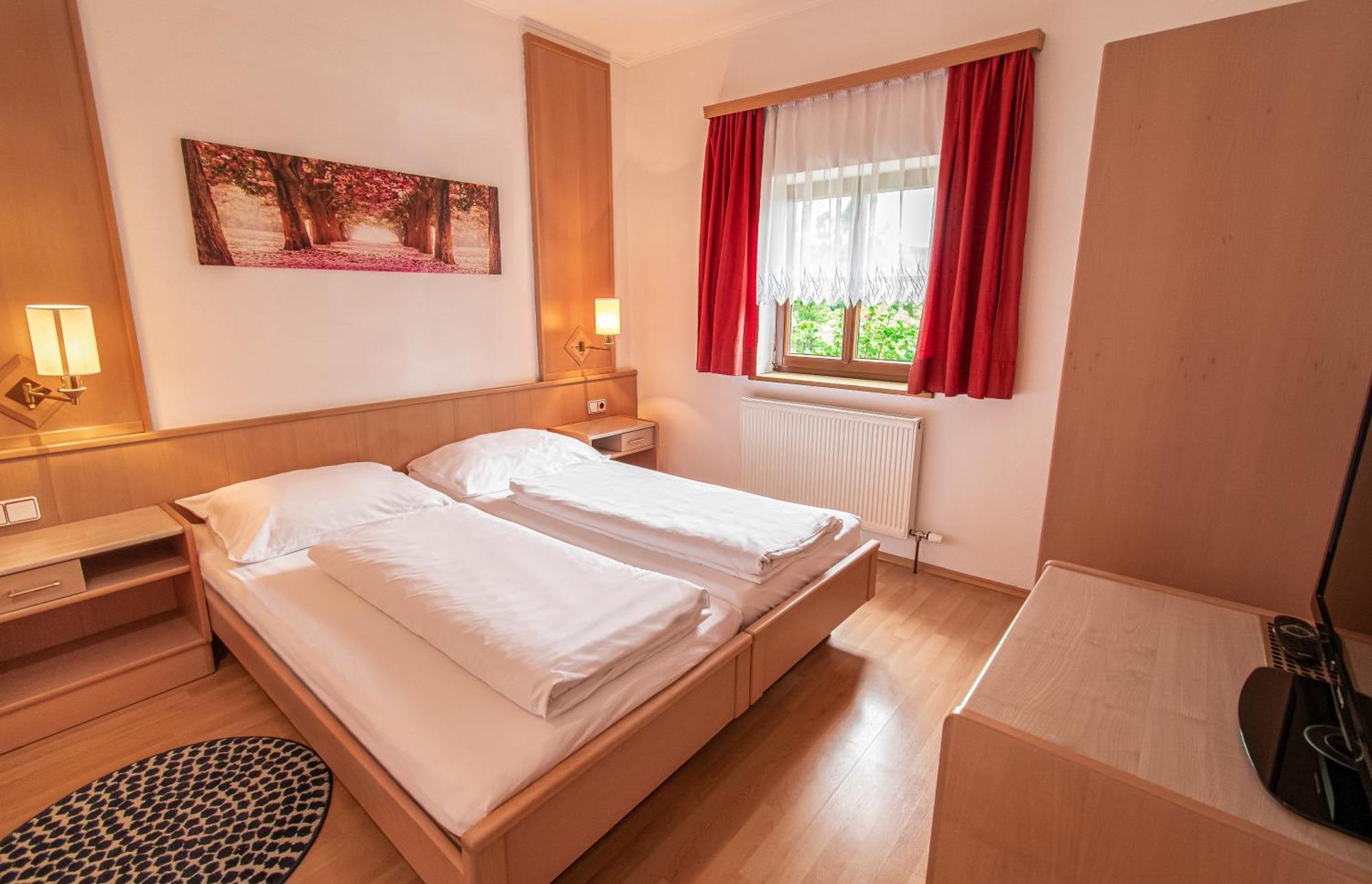 Gasthof Poechhacker Steyr Exteriör bild