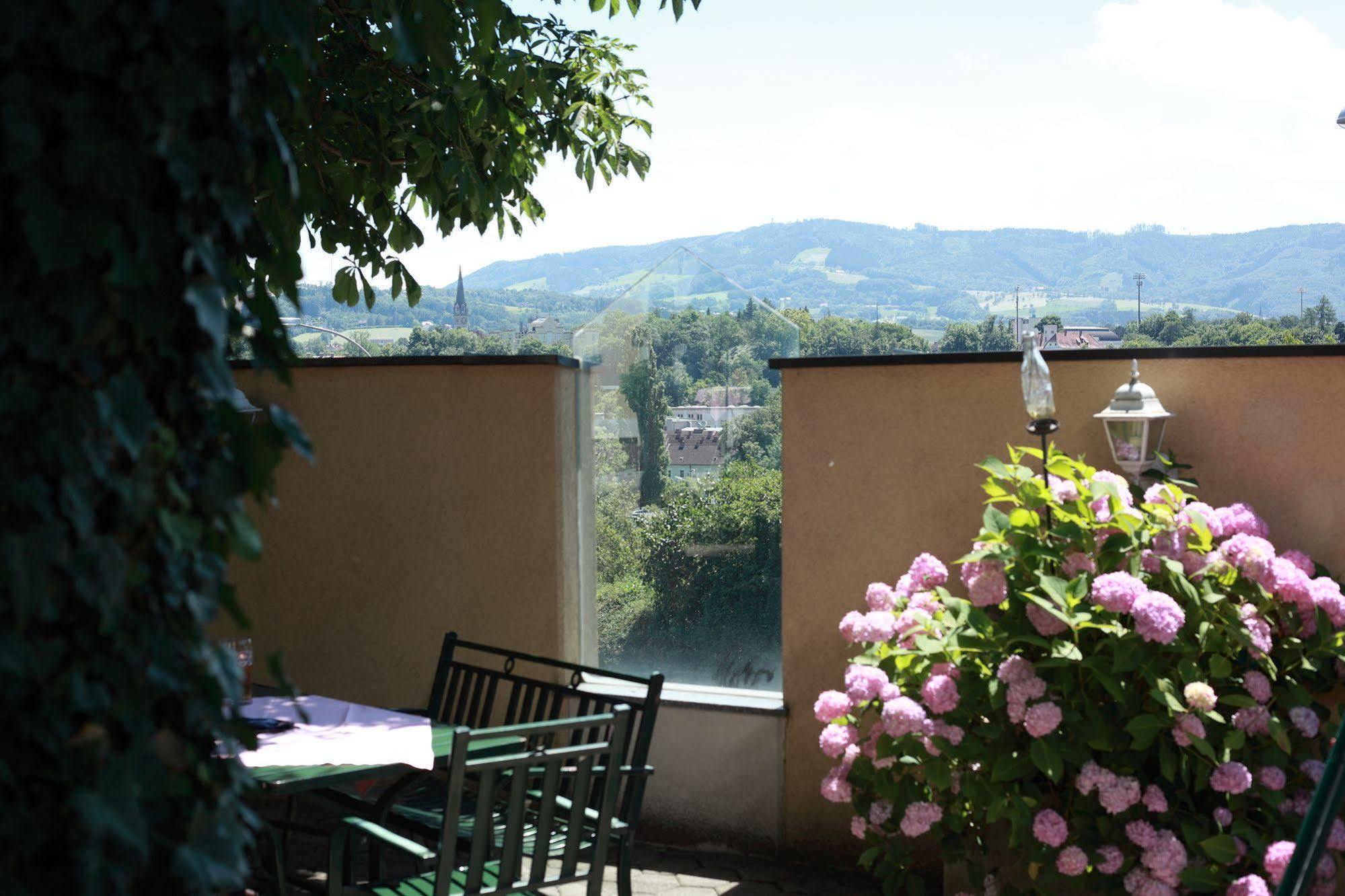 Gasthof Poechhacker Steyr Exteriör bild